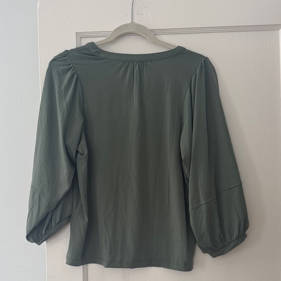 Banana Republic Olive Green Blouse - Picture 4 of 4